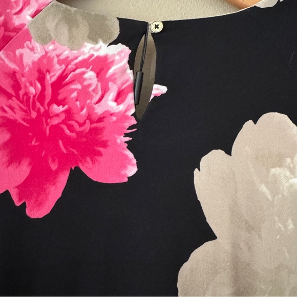 NWT Calvin Klein Large Floral Printed Blouse With Gold Chain Necklace Size 1X - Picture 4 of 8